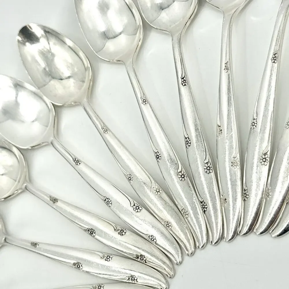 Lot of 11 Oneida Community SILVER FLOWER 1960s Silverplate Oval Teaspoons 5 7/8